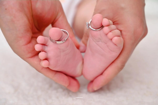 广州借卵试管代怀包男孩孕妇多久肚子变大